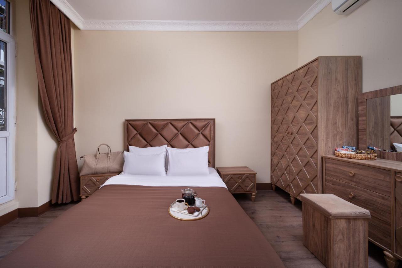 Taxim Cool Hotel Istanbul Bagian luar foto